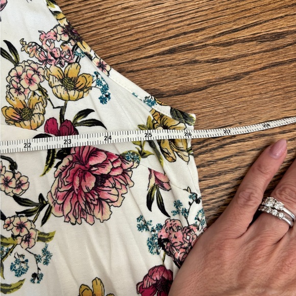 J. Jill 4X Floral Tank NWT - Picture 3 of 7